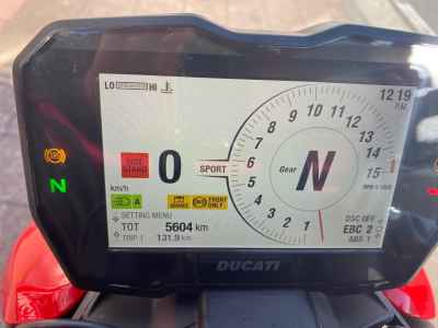 Ducati Streetfighter V4S 2023
