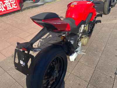 Ducati Streetfighter V4S 2023