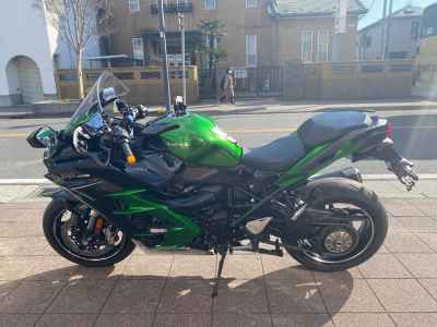 Kawasaki Ninja H2 SX 2023