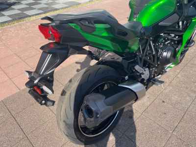 Kawasaki Ninja H2 SX 2023