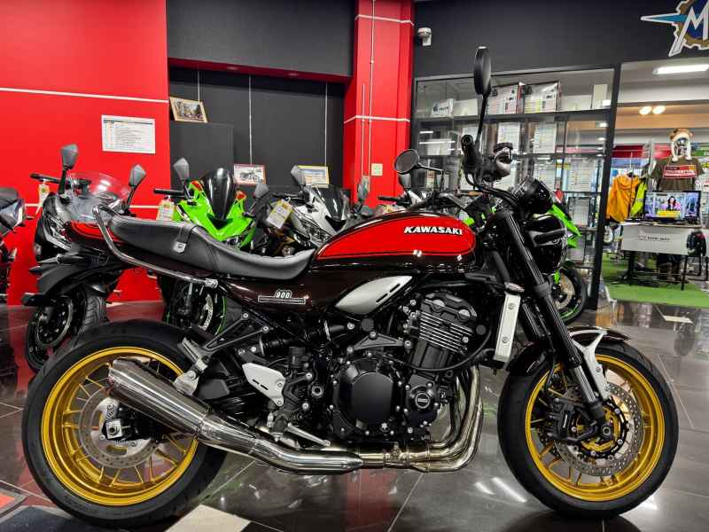 Kawasaki Z900RS 2023
