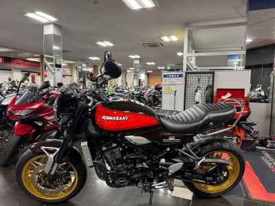 Kawasaki Z900RS 2023