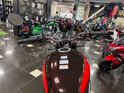 Kawasaki Z900RS 2023