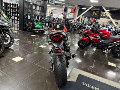 Kawasaki Z900RS 2023