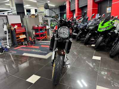 Kawasaki Z900RS 2023