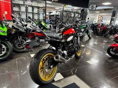 Kawasaki Z900RS 2023