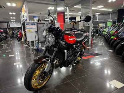 Kawasaki Z900RS 2023