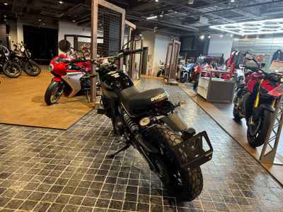 Ducati Scrambler Sixty2 2016