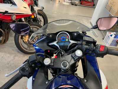 Honda CBR250R 2011