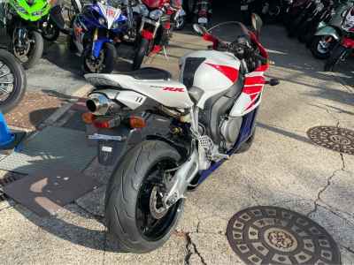 Honda CBR1000RR 2005