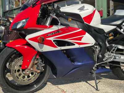 Honda CBR1000RR 2005