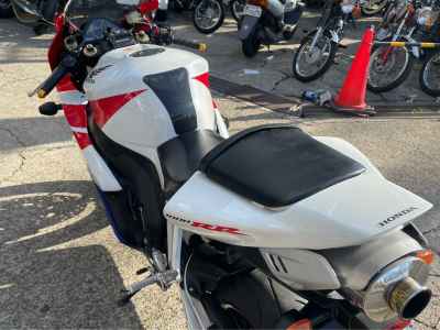 Honda CBR1000RR 2005