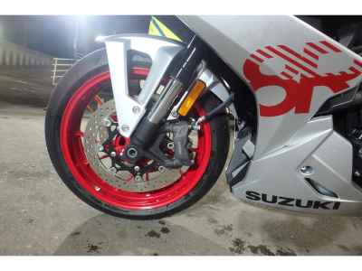 Suzuki GSX-8R 2025