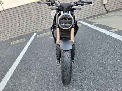 Honda CB250R 2019