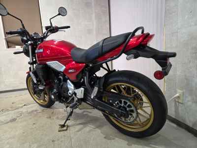 Kawasaki Z650RS 2024