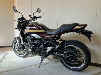 Kawasaki Z900RS 2025