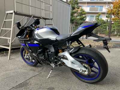 Yamaha YZF-R1M 2023