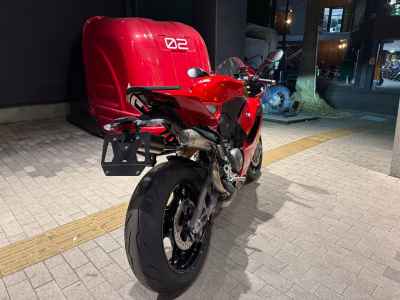 Ducati Panigale V2S 2025