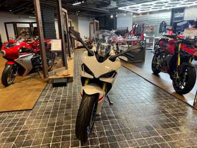 Ducati Supersport 950 S 2025