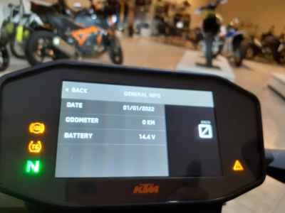 KTM 890 Duke GP 2023