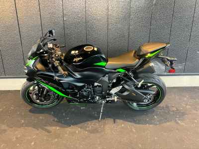 Kawasaki Ninja ZX-6R 2025
