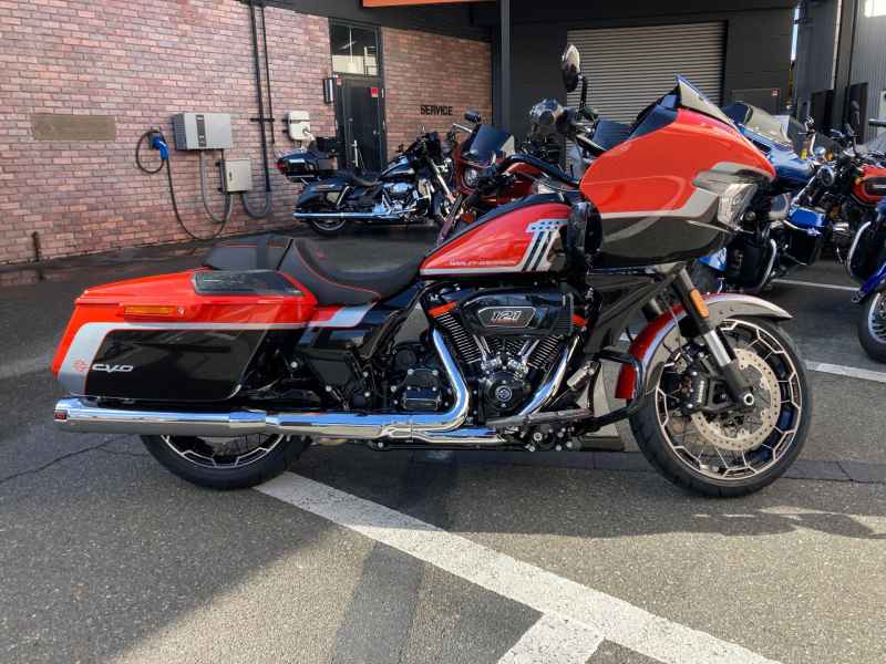 Harley-Davidson Road Glide FLTRXSE1923 CVO 2025