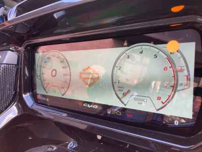 Harley-Davidson Road Glide FLTRXSE1923 CVO 2025