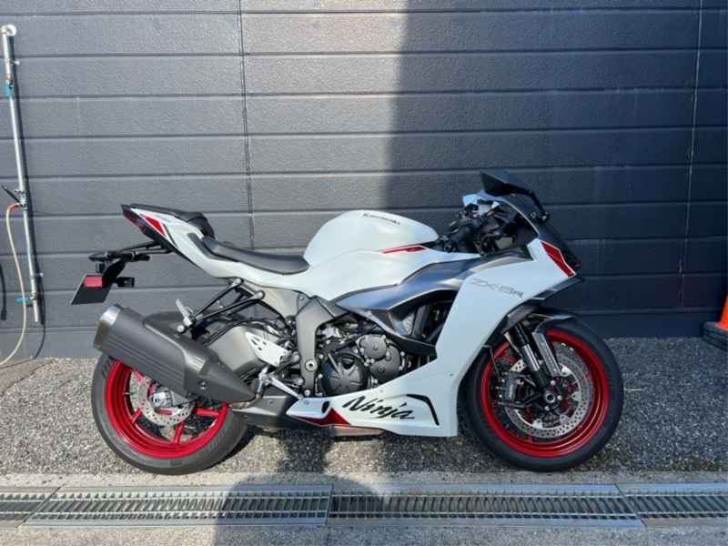 Kawasaki Ninja ZX-6R 2025