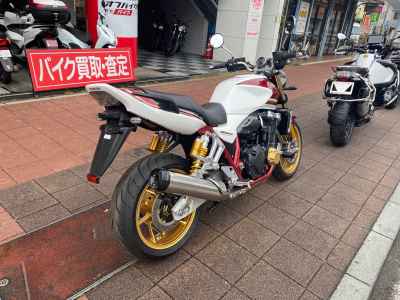 Honda CB1300SF 2023