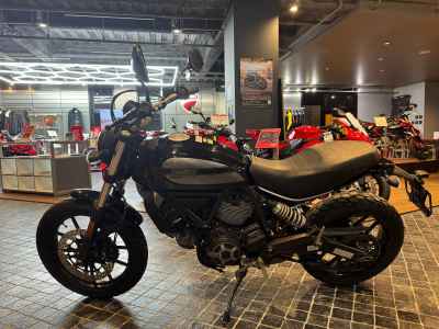 Ducati Scrambler Sixty2 2016