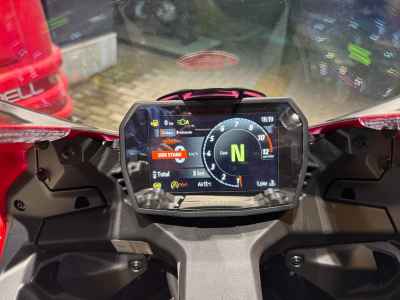 Ducati Panigale V2S 2025