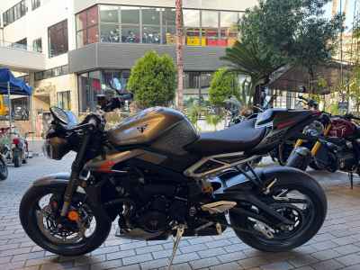 Triumph Street Triple RS 2025