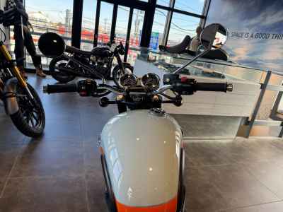 Triumph Bonneville T100 2022