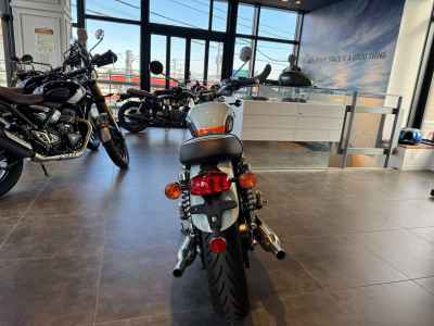 Triumph Bonneville T100 2022