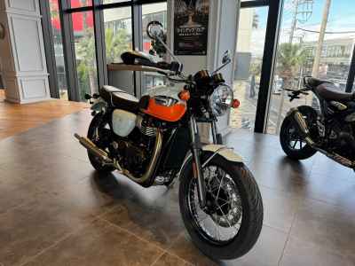 Triumph Bonneville T100 2022