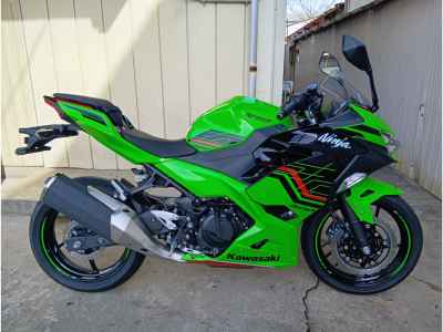 Kawasaki Ninja 400 2023