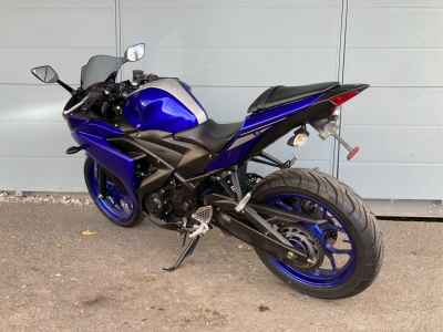 Yamaha YZF-R25 2016