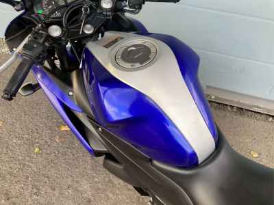 Yamaha YZF-R25 2016