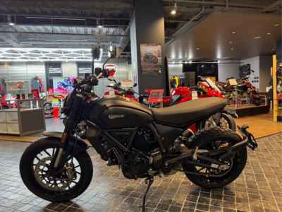 Ducati Scrambler Icon 2025