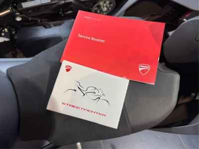 Ducati Streetfighter 1098 2025