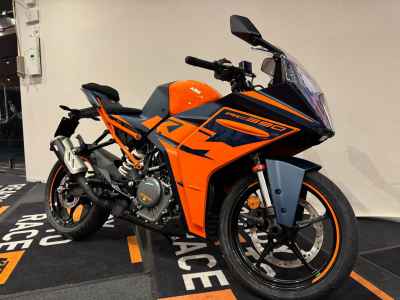 KTM RC 390 2022