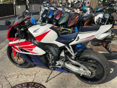 Honda CBR1000RR 2005