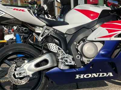 Honda CBR1000RR 2005