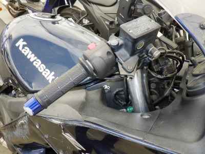 Kawasaki ZZR400 2006