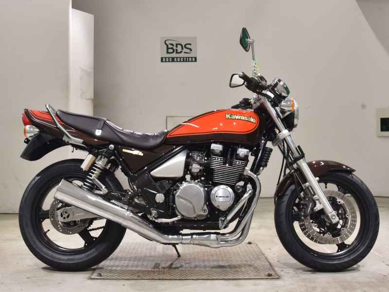 Kawasaki Zephyr 400 2010