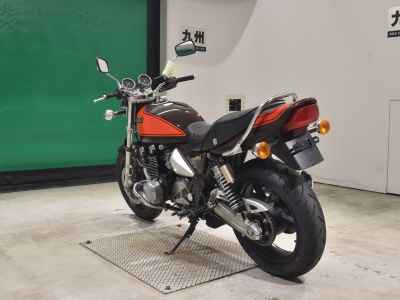 Kawasaki Zephyr 400 2010