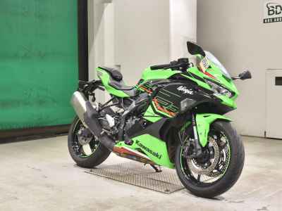 Kawasaki Ninja ZX-4RR