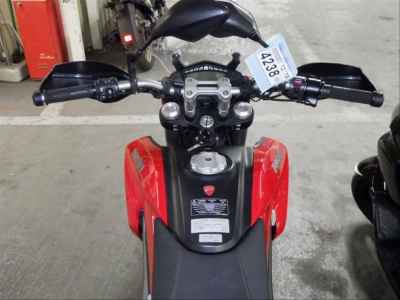 Ducati Hyperstrada 821 2015