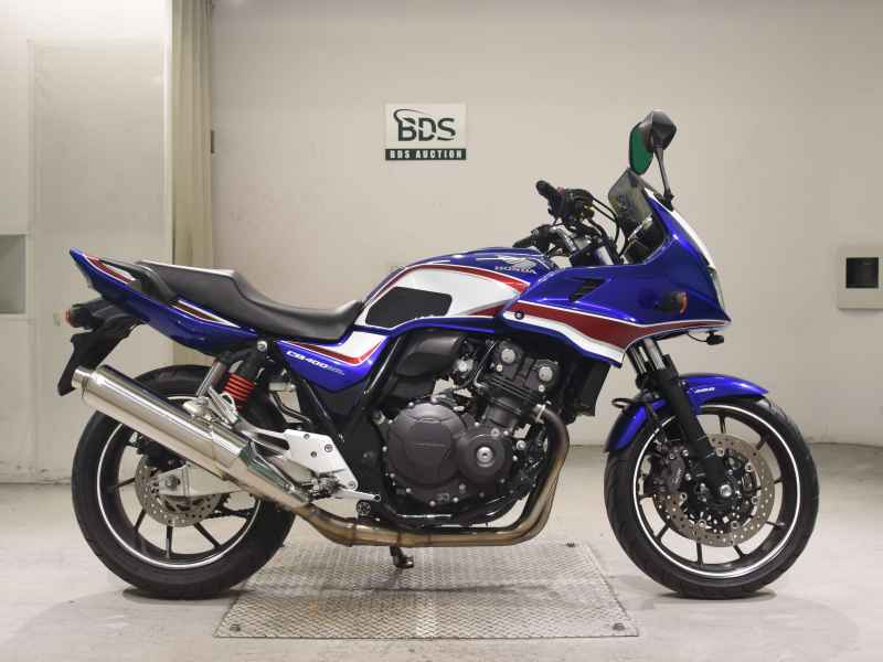 Honda CB400 Super Boldor 2020