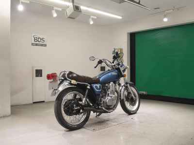 Yamaha SR400 2019